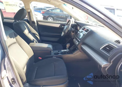 2015 Subaru Legacy 2.5I Premium из США, поврежденный, VIN 4S3BNAC63F3065271